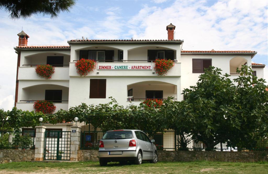 Bed And Breakfast Ritosa Poreč Exterior foto