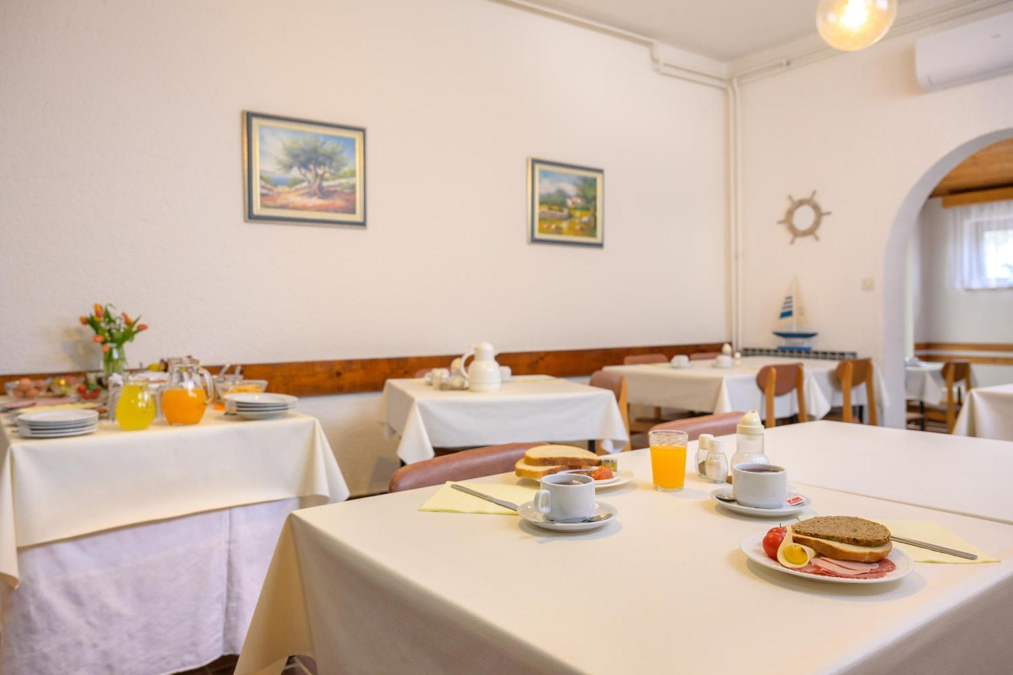 Bed And Breakfast Ritosa Poreč Exterior foto