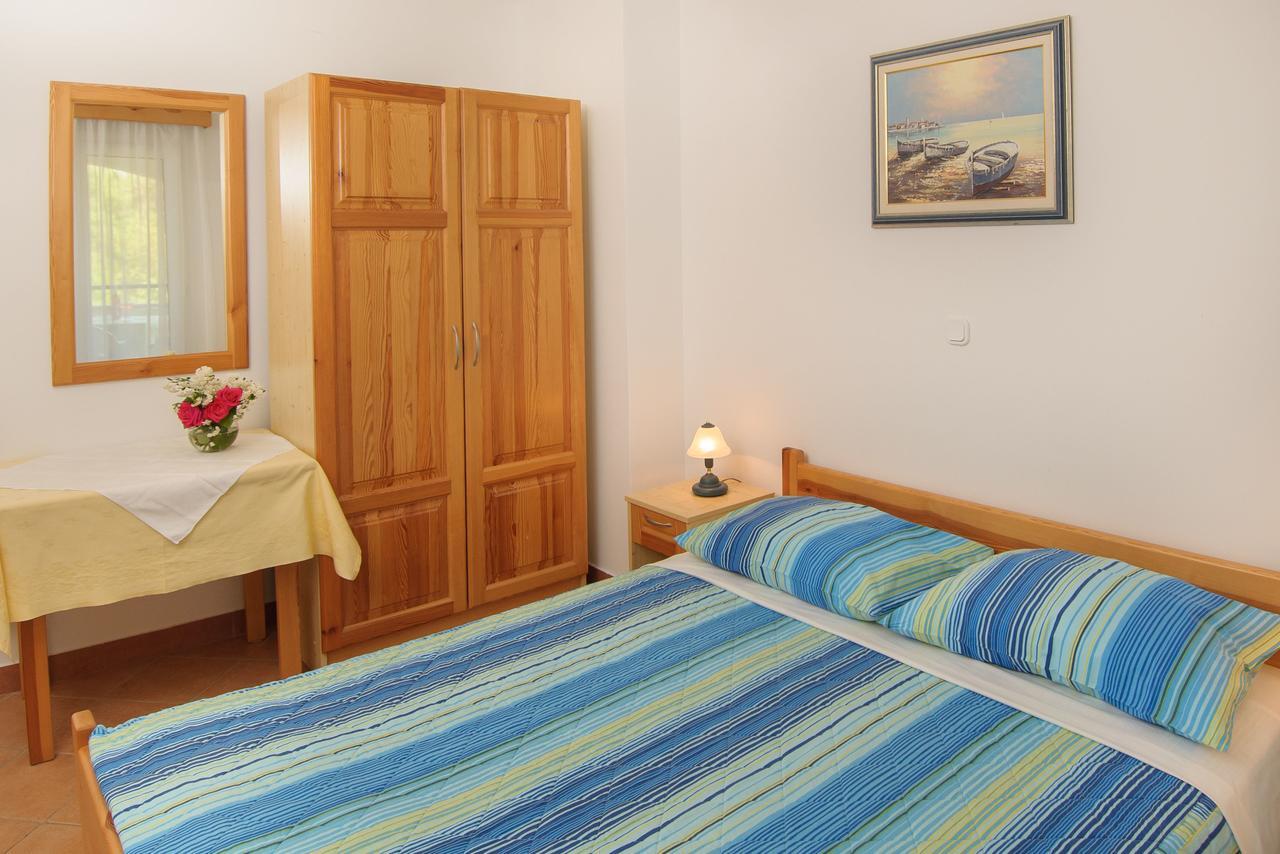 Bed And Breakfast Ritosa Poreč Exterior foto